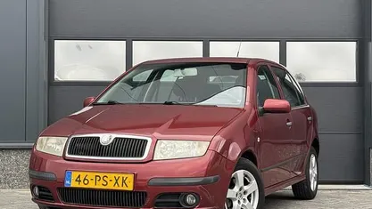 Occasion Skoda Fabia Elegance 75 PK (55 kW) 2004 Rood Hatchback