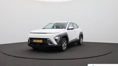 Wit Gebruikt 2024 Hyundai Kona Comfort SUV | € 30.745 (Eerlijke prijs)