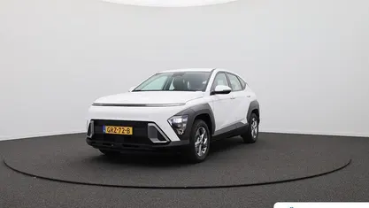 Wit Gebruikt 2024 Hyundai Kona Comfort SUV | € 30.745 (Eerlijke prijs)