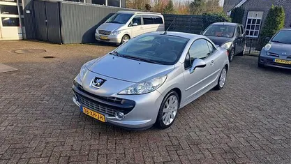 Occasion 2007 Peugeot 207 CC Cabriolet | € 2.950 (Goede deal)