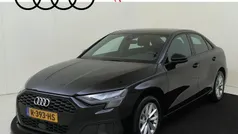 Zwart Gebruikt 2022 Audi A3 Proline Sedan | € 26.950 (Eerlijke prijs)