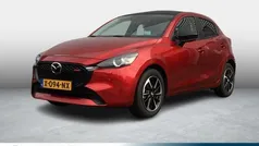 Rood Gebruikt 2023 Mazda 2 Homura-Aka Hatchback | € 22.900 (Eerlijke prijs)