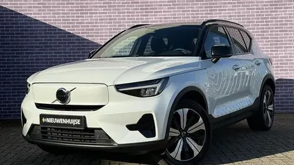 Gebruikt 2022 Volvo XC40 Plus SUV | € 29.499 (Eerlijke prijs)