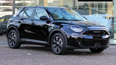 Zwart Nieuw 2025 Fiat 600E Urban SUV | € 29.995 (Super prijs)