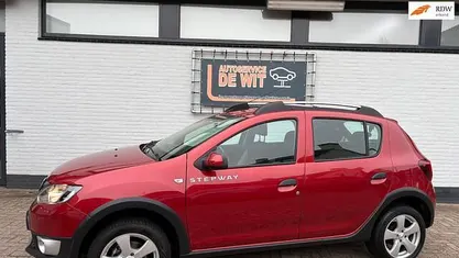 Occasion Dacia Sandero Lauréate 90 PK (66 kW) 2013 Hatchback