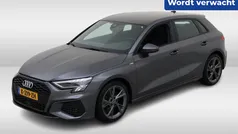 Grijs Gebruikt 2021 Audi A3 Sportback e-tron S-Line Sedan | € 28.450 (Eerlijke prijs)