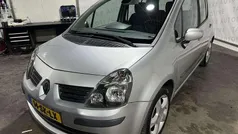 Grijs, metallic lak Gebruikt 2006 Renault Modus Luxe MPV | € 1.499 (Eerlijke prijs)