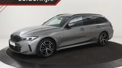 Grijs Gebruikt 2022 BMW 320 M Sport Stationwagen | € 34.900 (Eerlijke prijs)