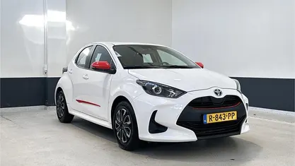Occasion Toyota Yaris Hybrid Active 92 PK (67 kW) 2022 Wit Hatchback