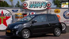 Zwart Gebruikt 2011 Renault Twingo Collection Hatchback | € 3.950 (Eerlijke prijs)