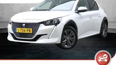 Wit Gebruikt 2021 Peugeot e-208 Allure Hatchback | € 15.625 (Eerlijke prijs)