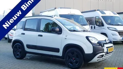 Wit Occasion 2019 Fiat Panda Cross Cross Hatchback | € 10.995 (Eerlijke prijs)