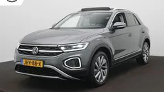 Gebruikt 2022 VW T-Roc Style SUV | € 27.900 (Eerlijke prijs)