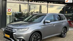Grijs Gebruikt 2015 Mitsubishi Outlander P-HEV SUV | € 14.749 (Eerlijke prijs)