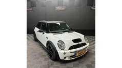 Wit Gebruikt 2004 Mini Cooper S Hatchback | € 3.750 (Eerlijke prijs)