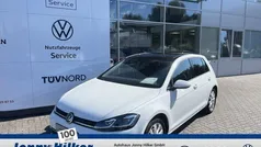 Gebruikt 2020 VW Golf VIII Highline Sedan | € 25.346 (Eerlijke prijs)