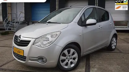 Grijs, metallic lak Gebruikt 2008 Opel Agila Enjoy Hatchback | € 2.995 (Eerlijke prijs)