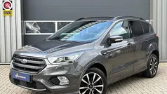 Gebruikt 2019 Ford Kuga ST-Line SUV | € 18.950 (Eerlijke prijs)