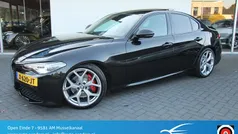 Zwart Gebruikt 2018 Alfa Romeo Giulia Veloce Sedan | € 35.595 (Eerlijke prijs)