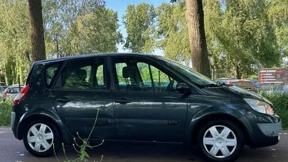 Occasion Renault Scénic II Dynamique 135 PK (99 kW) 2006 MPV