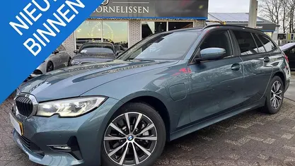 Gebruikt 2021 BMW 330e Executive Stationwagen | € 27.950 (Super prijs)