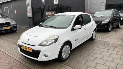 Occasion Renault Clio IV Authentique 89 PK (65 kW) 2012 Hatchback