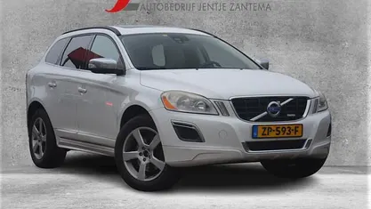 Wit Gebruikt 2011 Volvo XC60 R-Design SUV | € 7.499 (Eerlijke prijs)