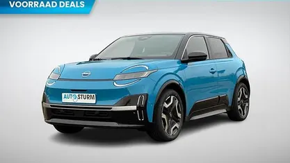 Nieuw Nissan Micra Evolve 110 kW (150 PK) 2026 Authentic blue + zwart dak Hatchback