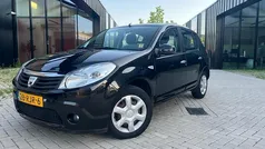 Gebruikt 2011 Dacia Sandero Lauréate Hatchback | € 1.999 (Goede deal)