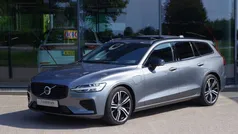 Grijs, metallic lak Gebruikt 2021 Volvo V60 R-Design Stationwagen | € 36.450 (Eerlijke prijs)