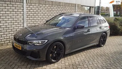 Grijs, metallic lak Gebruikt 2020 BMW M340 Executive Sedan | € 45.350 (Eerlijke prijs)
