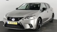 Gebruikt 2017 Lexus CT200h Sport Line Hatchback | € 18.900 (Eerlijke prijs)