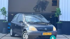 Zwart Gebruikt 2000 Toyota Yaris Hatchback | € 999 (Goede deal)