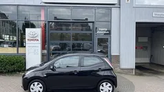 Zwart Gebruikt 2018 Toyota Aygo X-play Hatchback | € 7.995 (Eerlijke prijs)