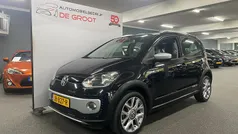 Zwart Gebruikt 2016 VW cross up! Hatchback | € 9.750 (Eerlijke prijs)