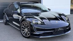 Zwart Gebruikt 2023 Porsche Taycan Cross Turismo Sedan | € 77.900 (Eerlijke prijs)