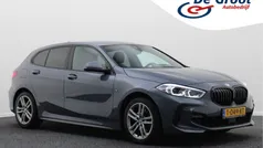 Blauw Gebruikt 2020 BMW 118 Executive Hatchback | € 18.950 (Eerlijke prijs)