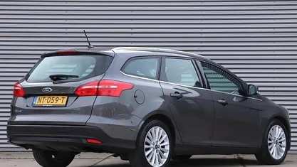 Grijs Gebruikt 2017 Ford Focus Titanium Stationwagen | € 6.950 (Eerlijke prijs)