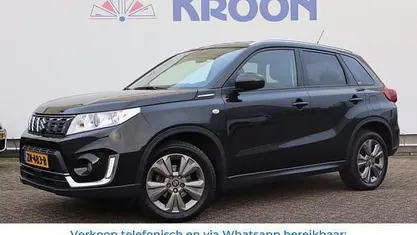 Zwart (metallic) Gebruikt 2019 Suzuki Vitara SUV | € 16.750 (Eerlijke prijs)