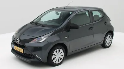 Occasion Toyota Aygo 69 PK (50 kW) 2017 Grijs Hatchback