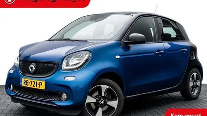 Blauw Occasion 2017 Smart ForFour Passion Hatchback | € 9.995 (Eerlijke prijs)