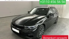 Zwart Gebruikt 2020 BMW 330e M Sport Stationwagen | € 34.640 (Goede deal)
