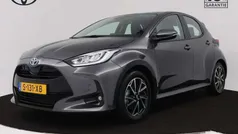 Grijs Gebruikt 2023 Toyota Yaris Hybrid Hatchback | € 22.945 (Eerlijke prijs)
