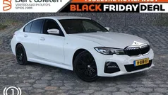 Wit Gebruikt 2020 BMW 320 M Sport Sedan | € 30.545 (Eerlijke prijs)