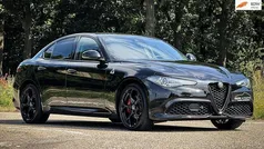 Zwart Gebruikt 2018 Alfa Romeo Giulia Veloce Sedan | € 31.899 (Eerlijke prijs)