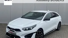 Gebruikt 2023 Kia ProCeed GT-Line Hatchback | € 29.940 (Eerlijke prijs)