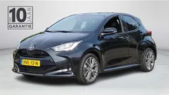 Zwart Gebruikt 2024 Toyota Yaris Hybrid Executive Hatchback | € 28.450 (Eerlijke prijs)