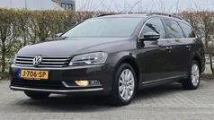 Bruin Gebruikt 2014 VW Passat Highline Stationwagen | € 7.999 (Super prijs)