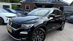Zwart Gebruikt 2019 VW T-Roc Style SUV | € 21.450 (Goede deal)