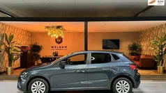 Grijs, metallic lak Gebruikt 2021 Seat Ibiza Business Hatchback | € 17.990 (Goede deal)